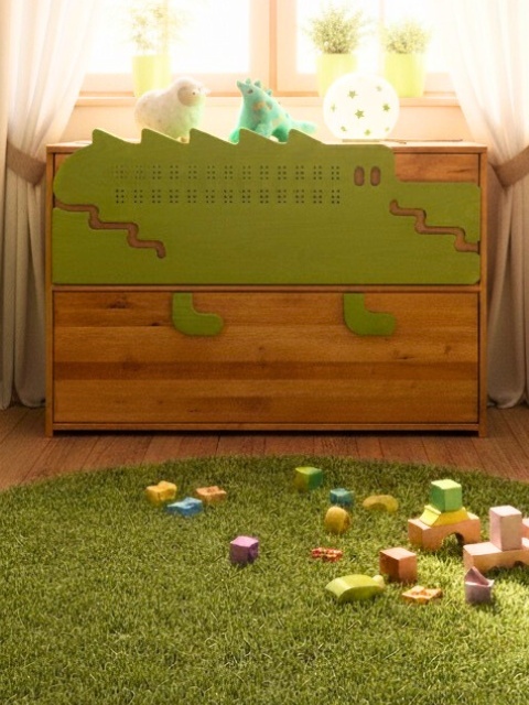 Komoda Krokodyl - lite, olejowane drewno olchowe i sosnowe