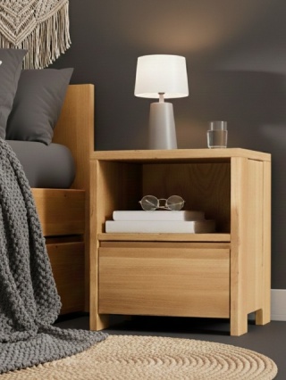Szafka nocna Silva - lite, lakierowane drewno olchowe